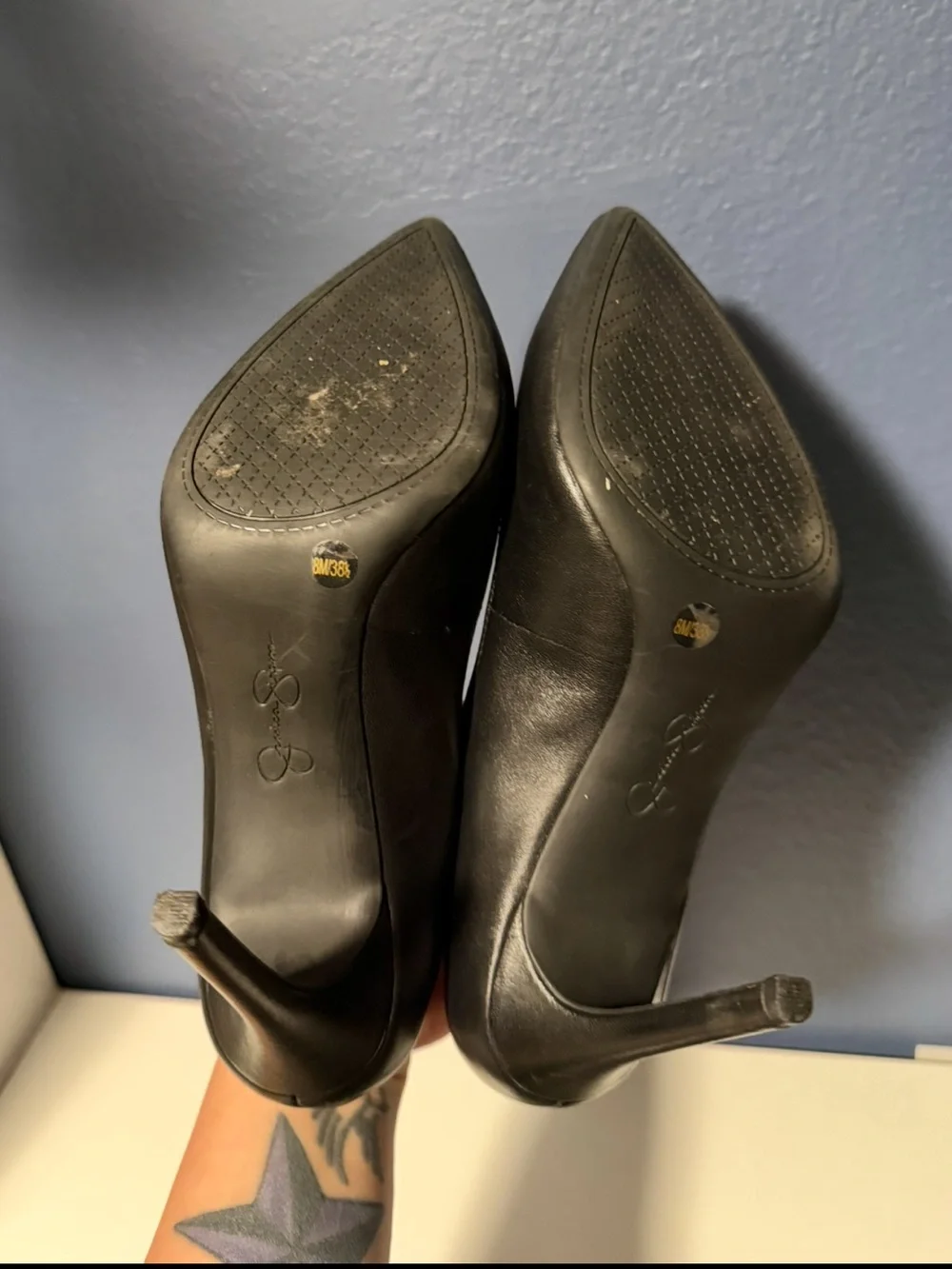 Jessica Simpson elegant black